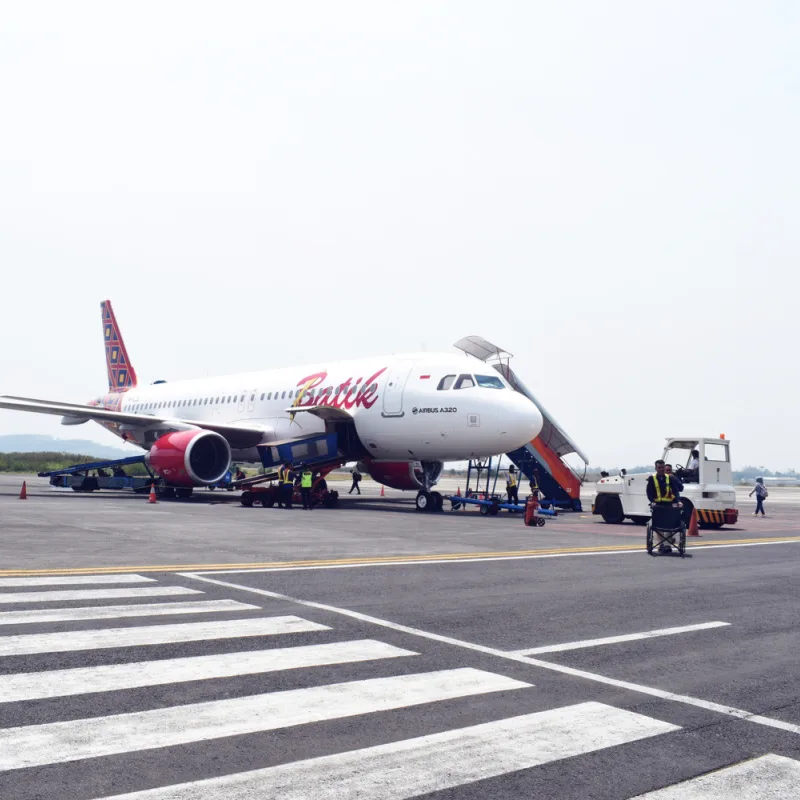 Batik-Air-Airplane-On-Tarmac-At-Airport-Ready-For-Passengers-To-Board