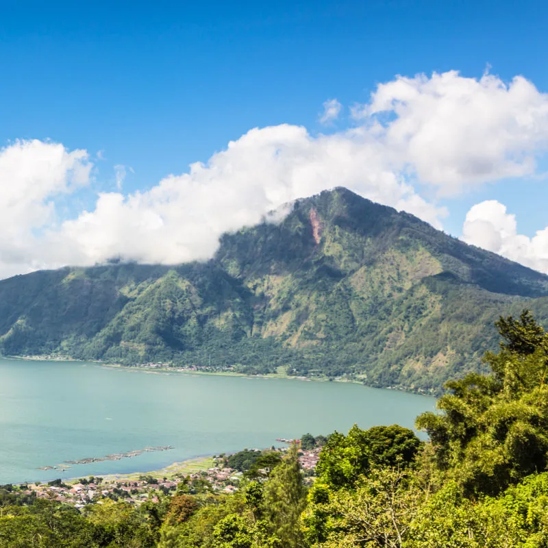 Lake-Batur-In-Bali-Surrounded-By-Jungle-and-Forest