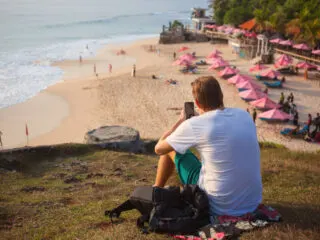 Bali Police Arrest Phone Thieves Who Specialise In Targeting Tourists