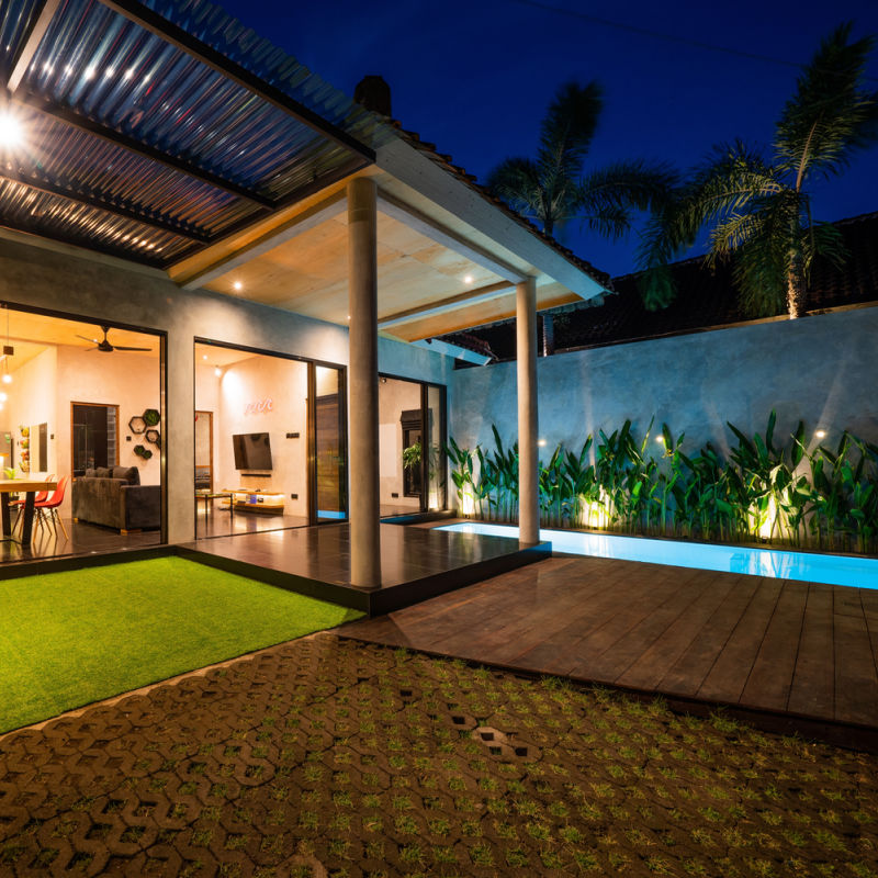 Bali-Villa-And-Garden-At-Night