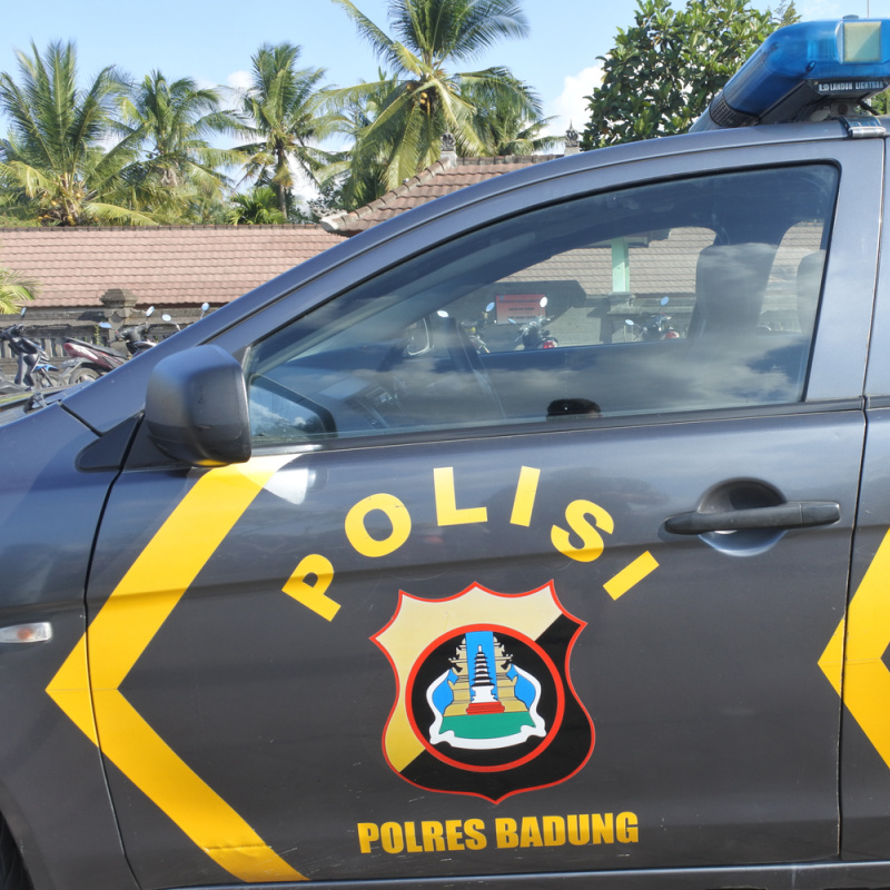 Police-Car-In-Bali-Badung-CLose-Up-1
