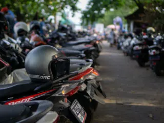 Bali Introduces Cashless Parking Payment System In Denpasar