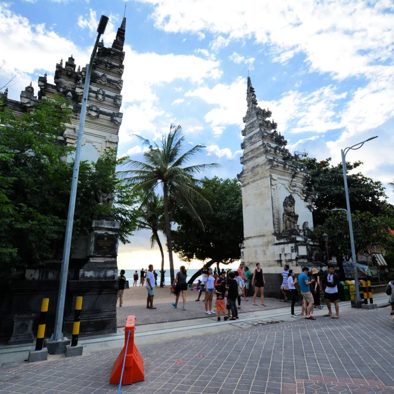 Entrance-To-Kuta-Beach-In-Bali-CLsoe-To-Bali-Bombing-Site