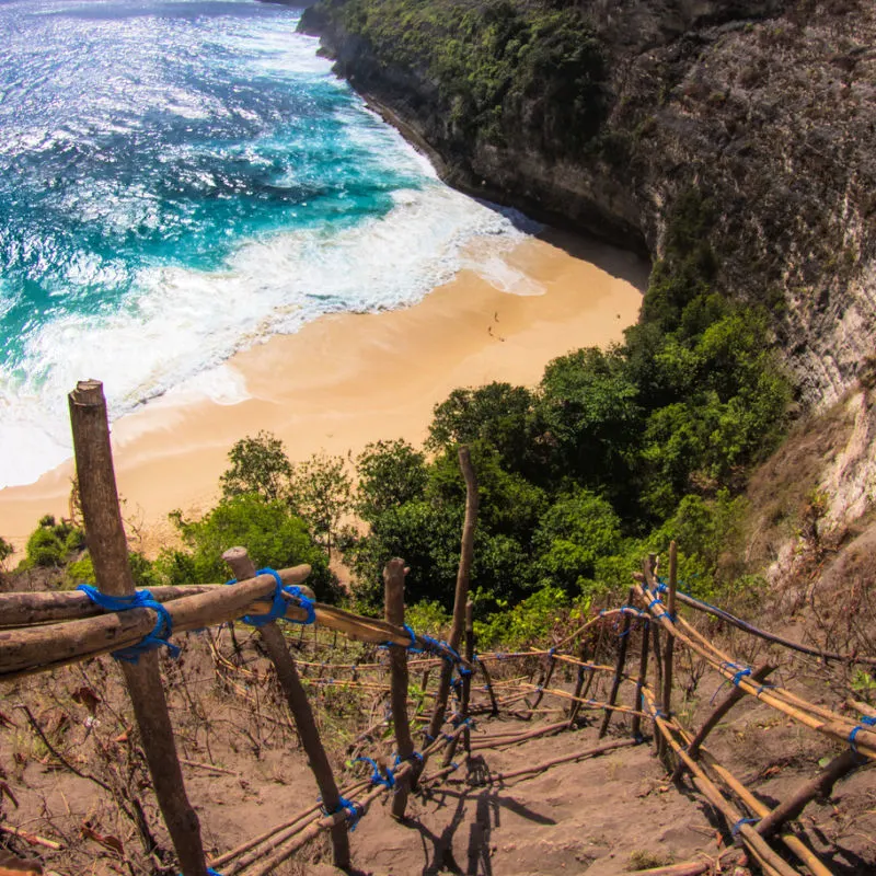 Walkway-Down-To-Klingking-Beach-In-Nusa-Penida-Bali