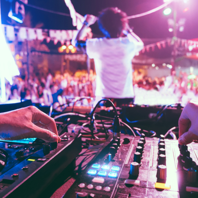 DJ and Live performer At beach Club Night Venue In Bali