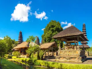 Bali Government Urge Police To Find And Deport Tourist Who Disrespected Sacred Temple