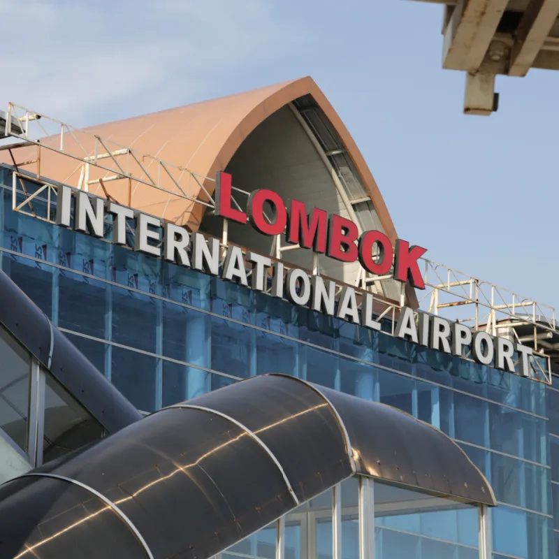 Entrance-To-Lombok-International-Airport