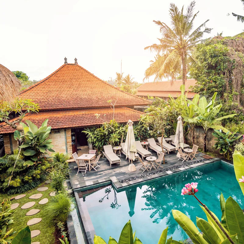 Luxury-Tradtional-Villa-Home-In-Bali-With-Swimming-Pool
