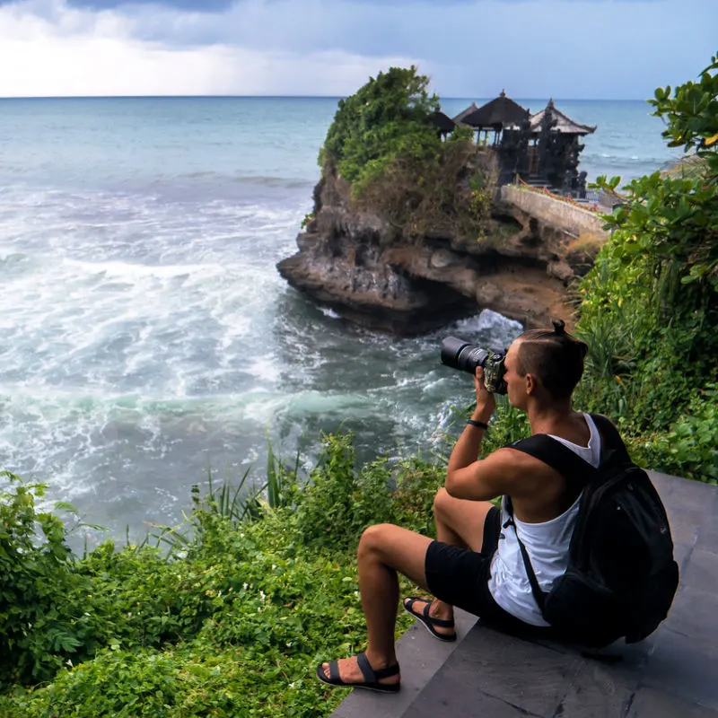 Photographer-Takes-Photos-Over-Bali-Beach-and-Temple