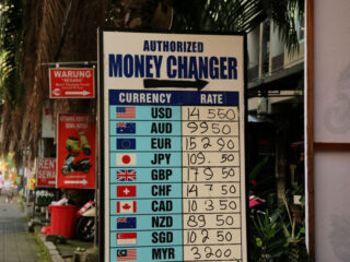 Bali's Fraudulent Money Changing Scams Now Showing Up In Canggu