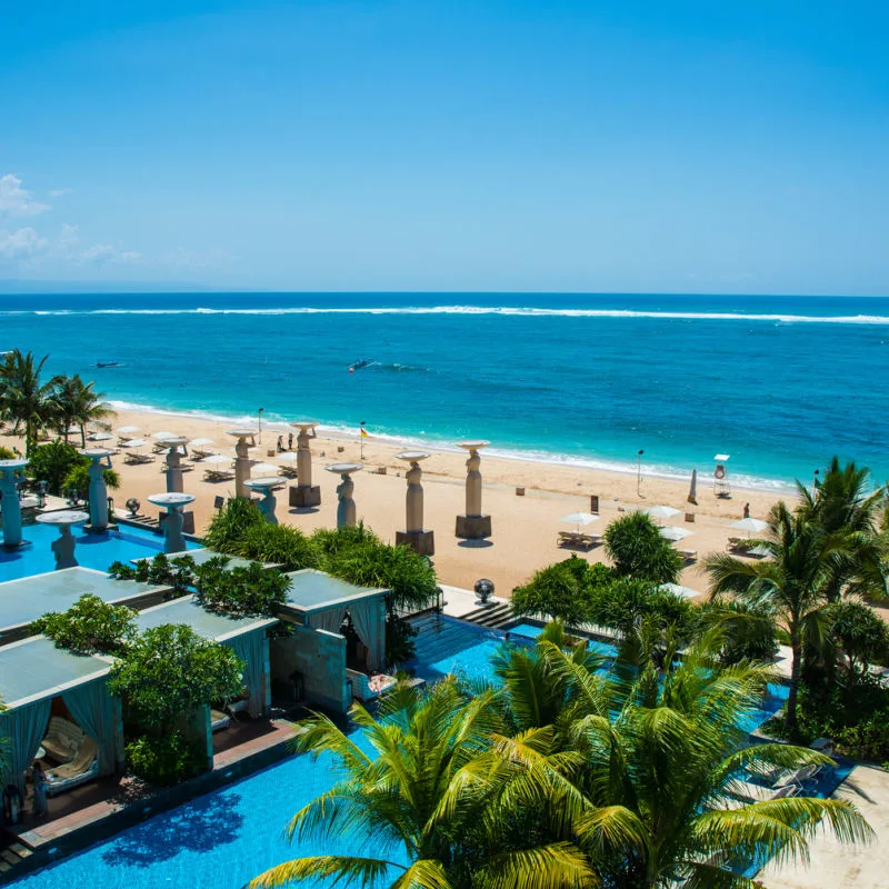 Private-Bali-Beach-At-Luxury-Hotel-Resort-In-Nusa-Dua