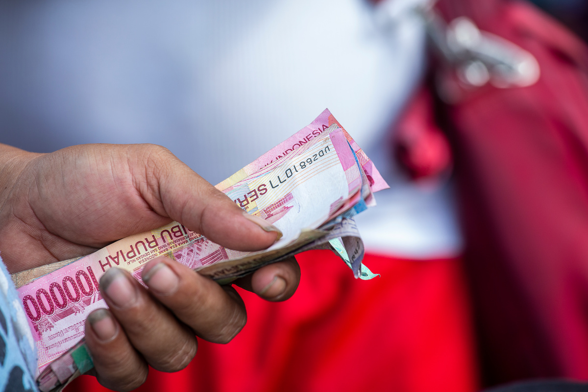 TikTok Star Rewards Bali Hotel Staff With Cash For Kindness The Bali Sun