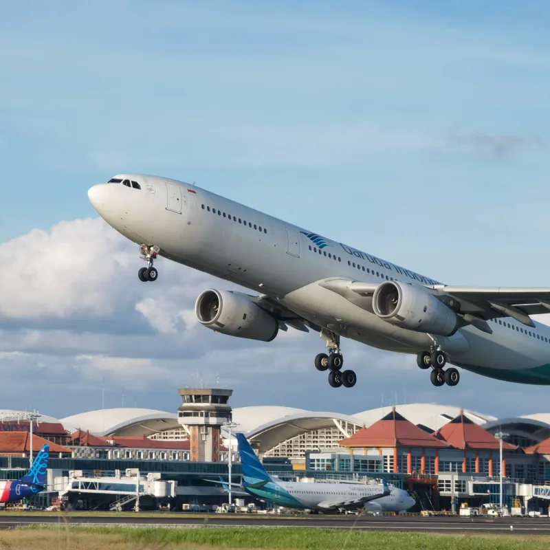 Airplane-Takes-Off-From-Bali-Airport