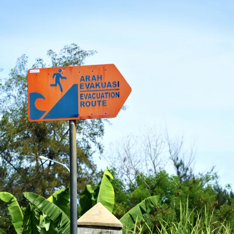 Earthquake-Evacuation-Sign-In-Bali