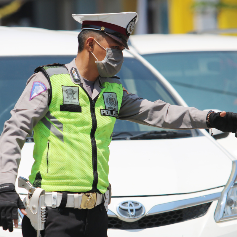 Traffic-Officer-in-Bali