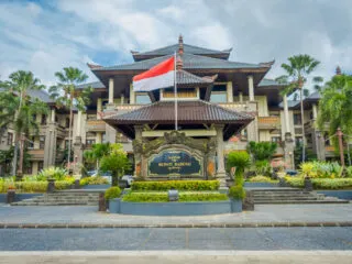 Deputy British Ambassador To Indonesia Pledges Tourism Support For Bali