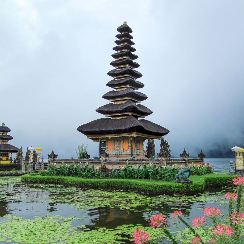 Ulan-Danu-Beratan-Temple-In-Bali