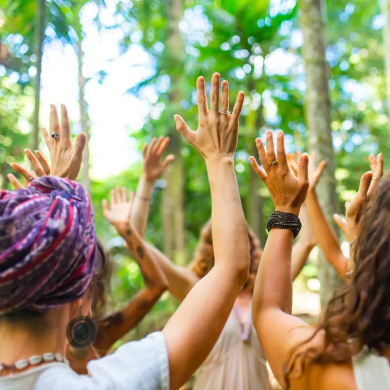 Women-in-Circle-at-Wellness-Event