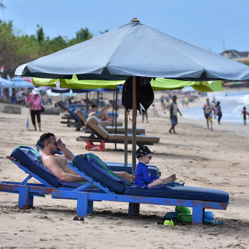 Tourists-Relax-on-Kuta-Beach-Bali