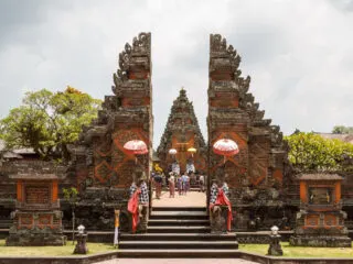 Indonesian Tourism Board Explains The Do's And Don'ts For Bali Visitors