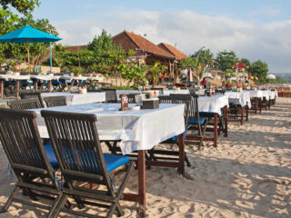 Want To Experience Bali's Beachfront Dining At It's Finest? Jimbaran Is For You