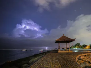 Heavy Rains And Tidal Flood Warnings Issued For Bali's Top Beaches This Week