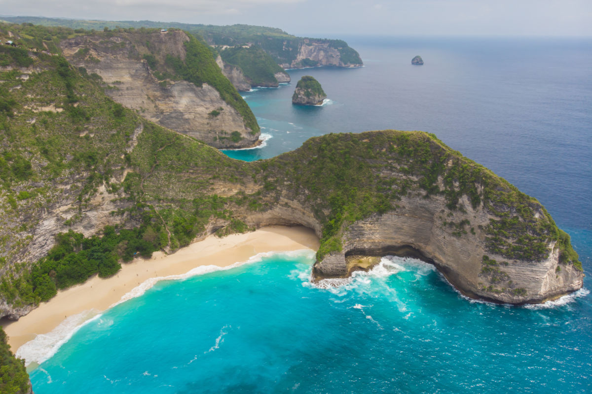 it-s-not-worth-the-risk-don-t-swim-at-this-iconic-bali-beach-the