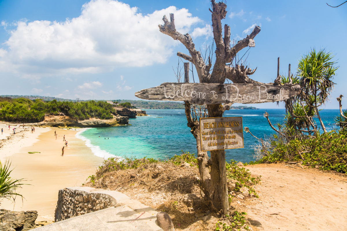 Dream Beach Nusa Lembongan