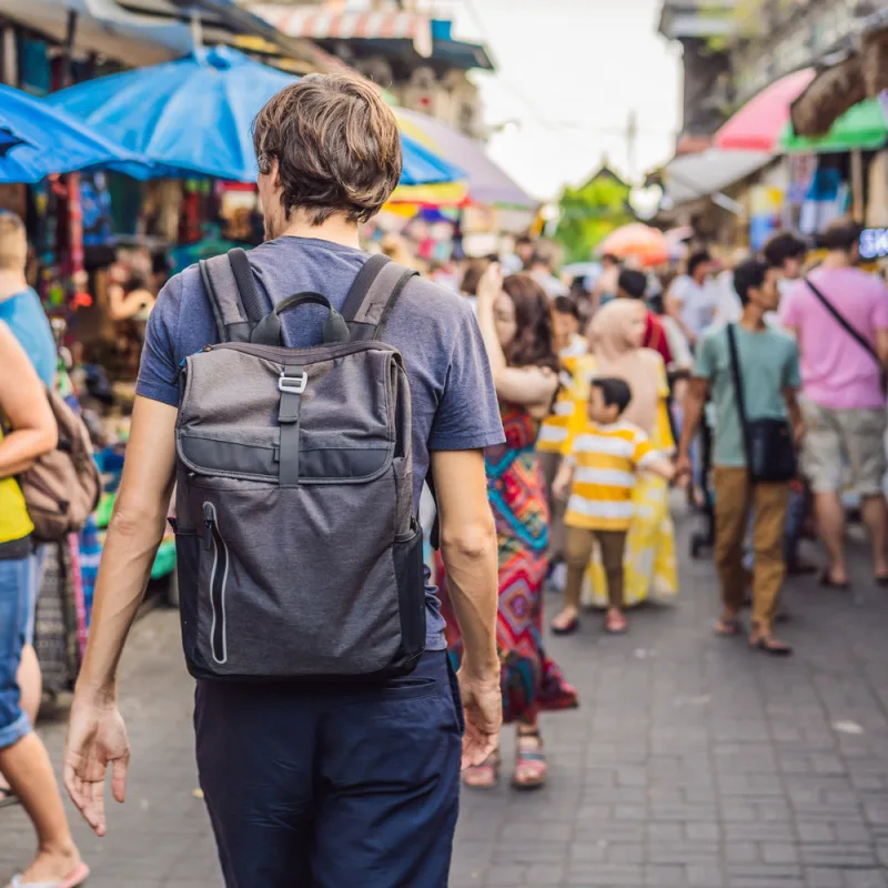 Tourist-In-Bali-Market