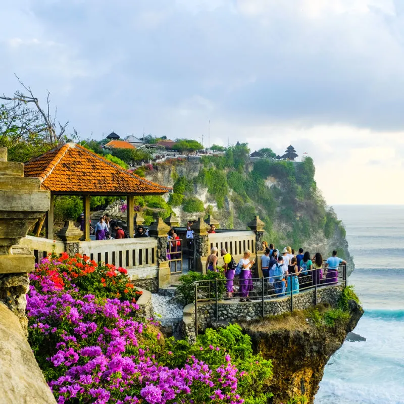 Świątynia Uluwatu na Bali.  jpg