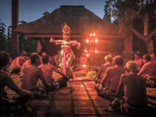 Mesmerizing Balinese Dance Show Comes To Popular Tourist Beach