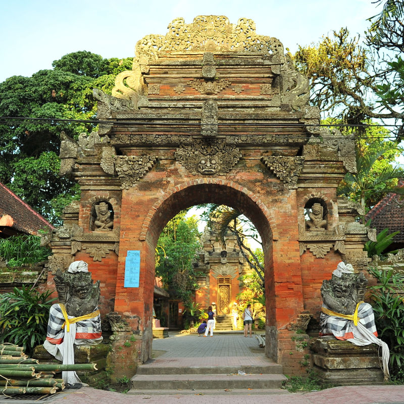 Ubud-Palace-Entrance-Bali