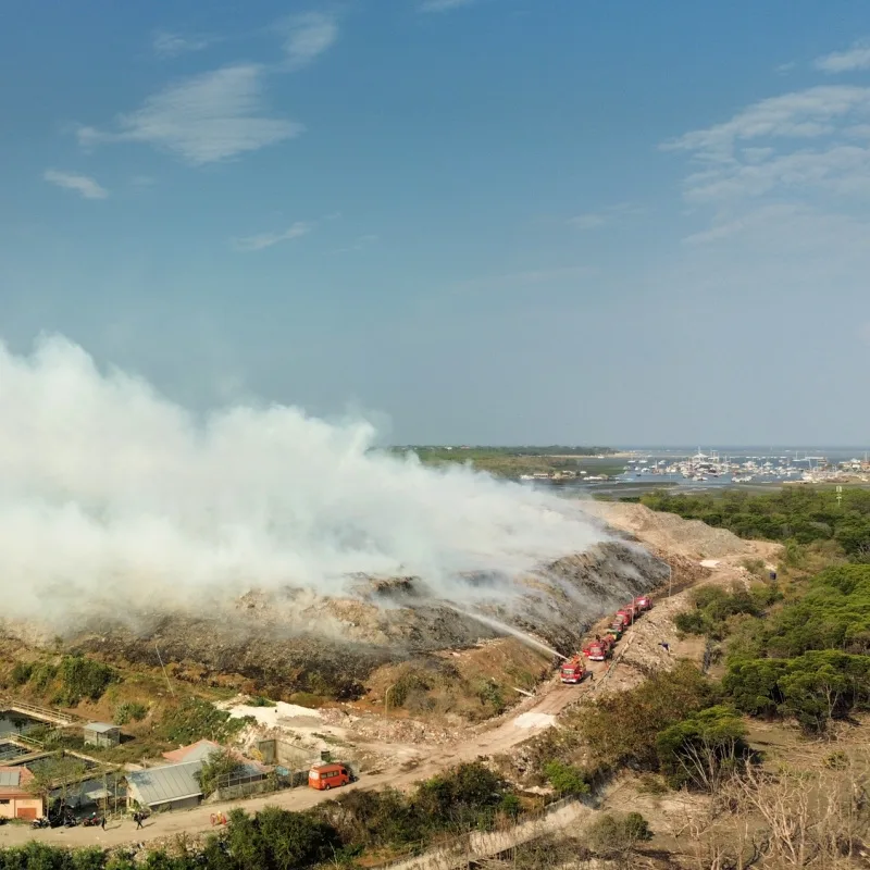 Fire-at-Suwung-TPA