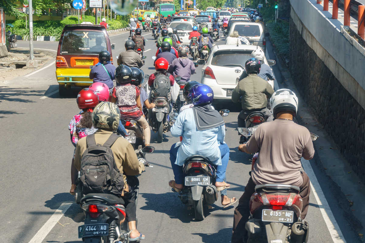Traffic Jam in Indonesia in the Daytime.jpg