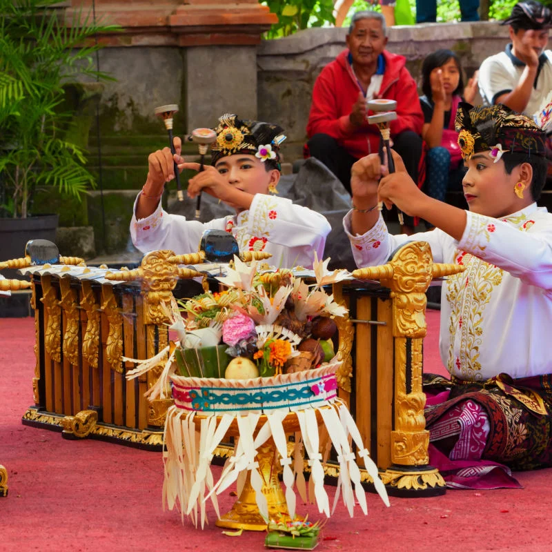 Young-boys-play-rindik-in-the-balinese-orchestra-gamelan-at-festival