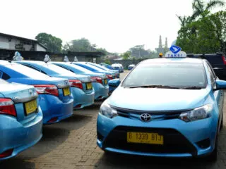 Bali Leaders Commit To Improving Safety In Taxis For Tourists 