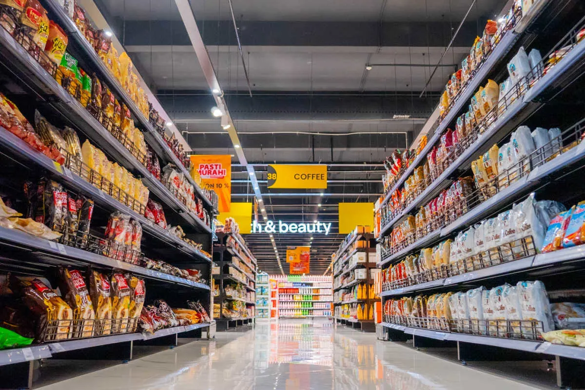 Inside of Bali Supermarket.jpg