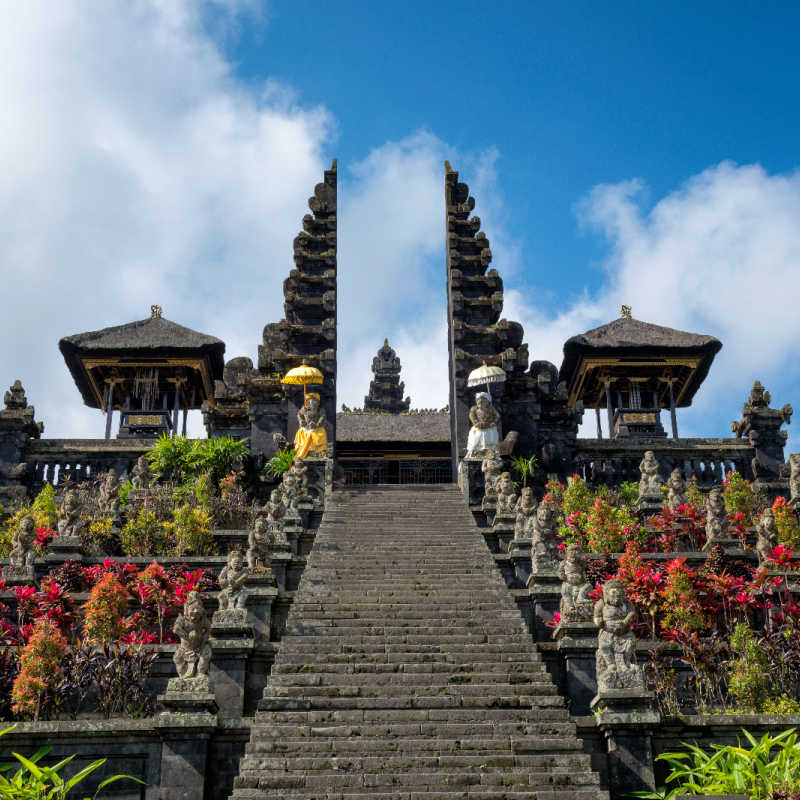 Besakih-Temple-Gates-in-the-daytime