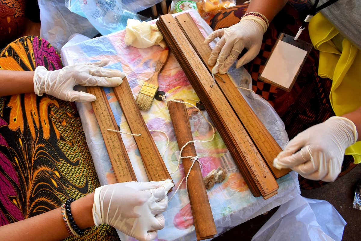 Historians preserve lontar manuscripts of Bali art and culture.jpg