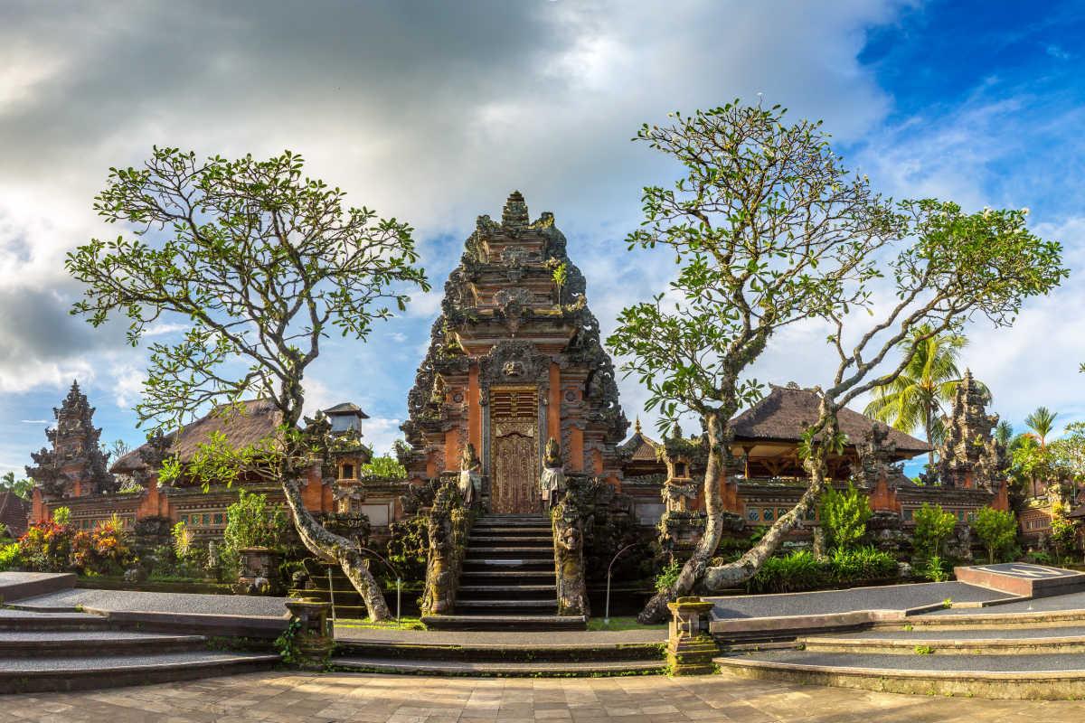 Gates to Bali Temple in Ubud Area.jpg