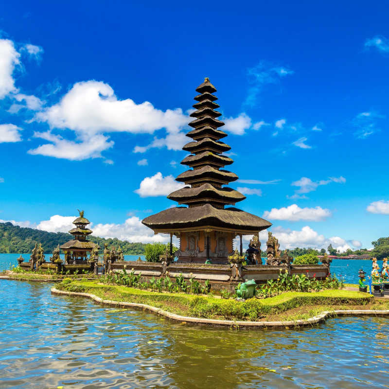 Pura-Ulun-Danu-Beratan-in-Bali-