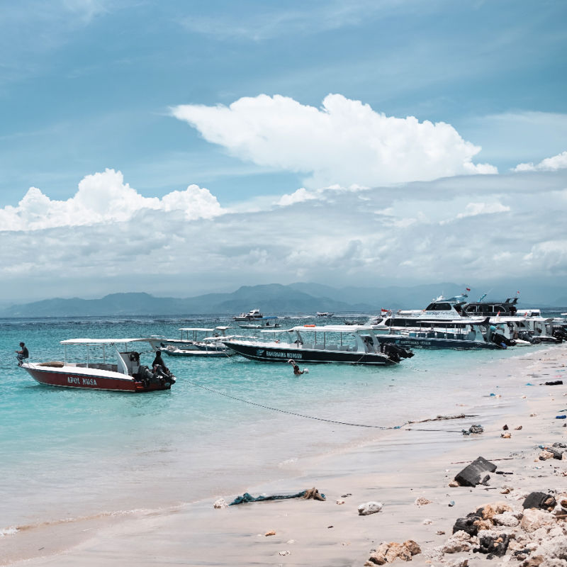 Fast-Boats-On-the-Shore-Of-Nusa-Penida