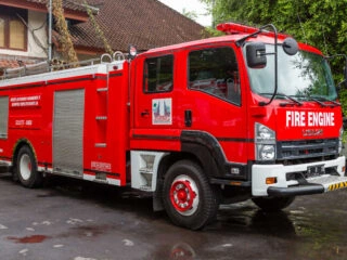 Iconic Bali Tourist Pub Destroyed By Fire