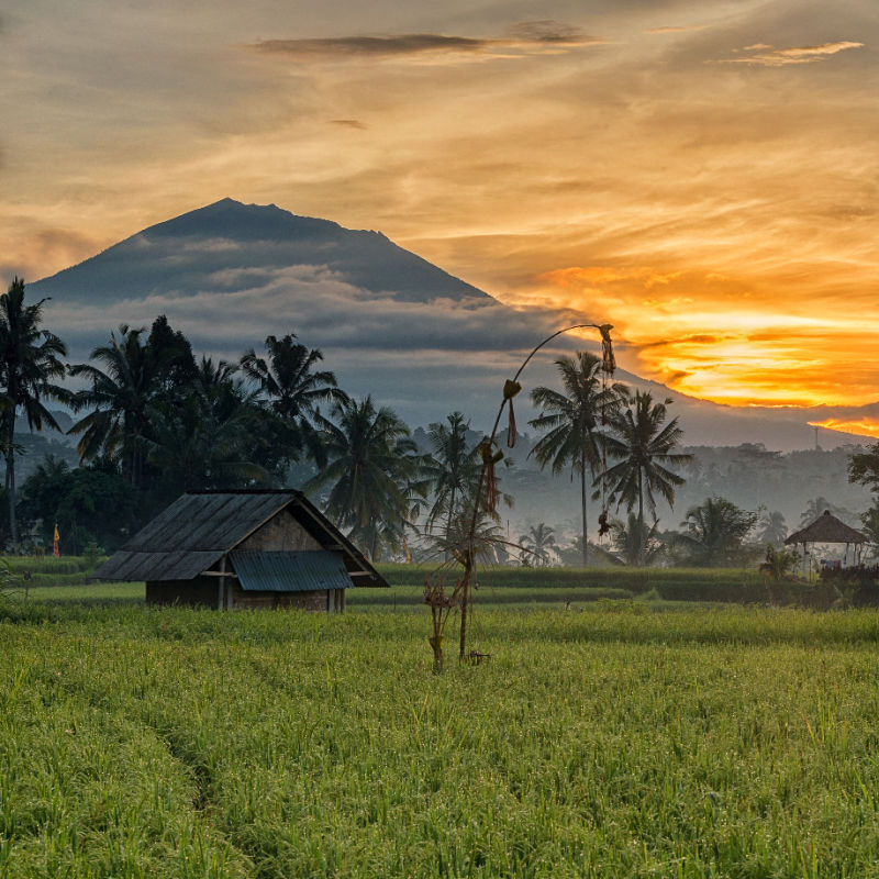 Mount-Agung-at-Sunrise-in-Bali