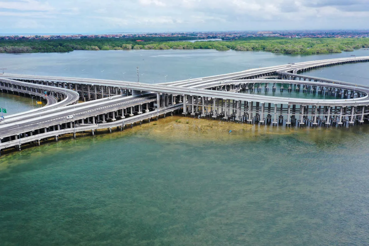 Bali Mandara Toll Road.jpg 