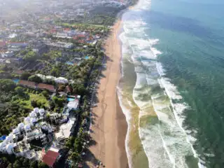 Tourists Must Listen To Safety Officers At Bali&rsquo;s Beaches