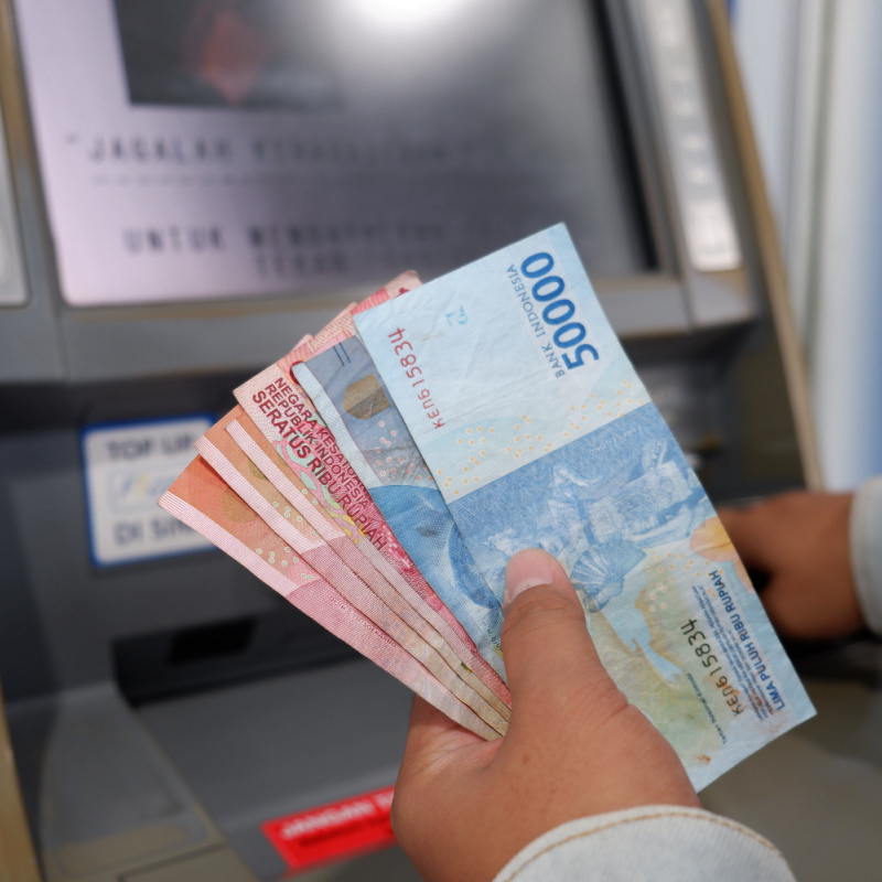 ATM 机现金兑换印度尼西亚卢比