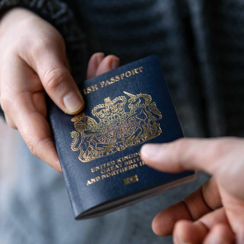 Przypomina się turystom, aby przed zarezerwowaniem podróży na Bali sprawdzili paszporty 