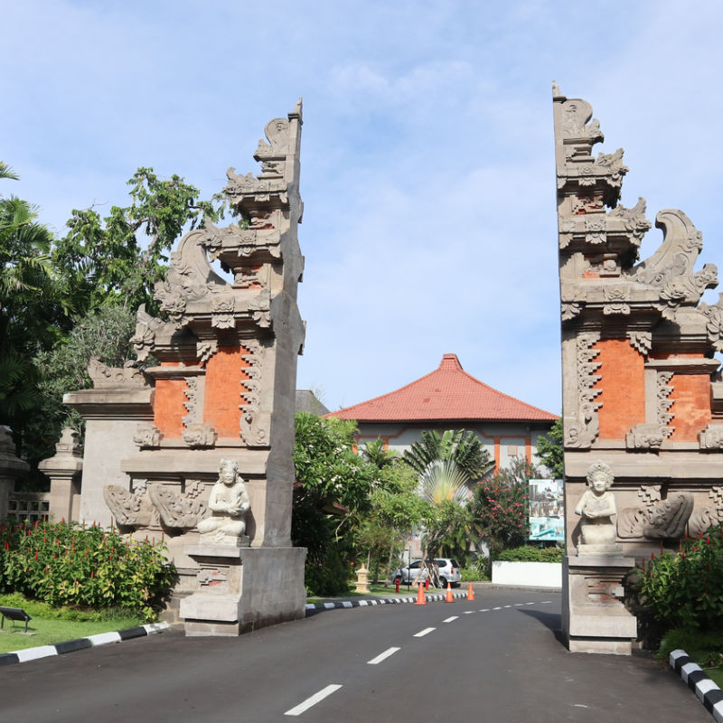 Kuta-Gates-in-Bali