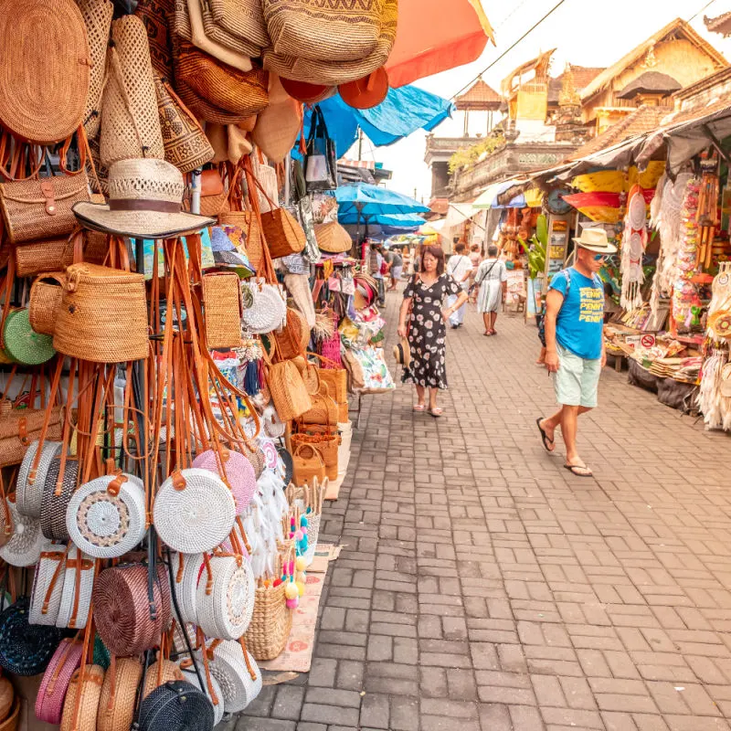 Tourists-Walk-Through-Ubud-Market